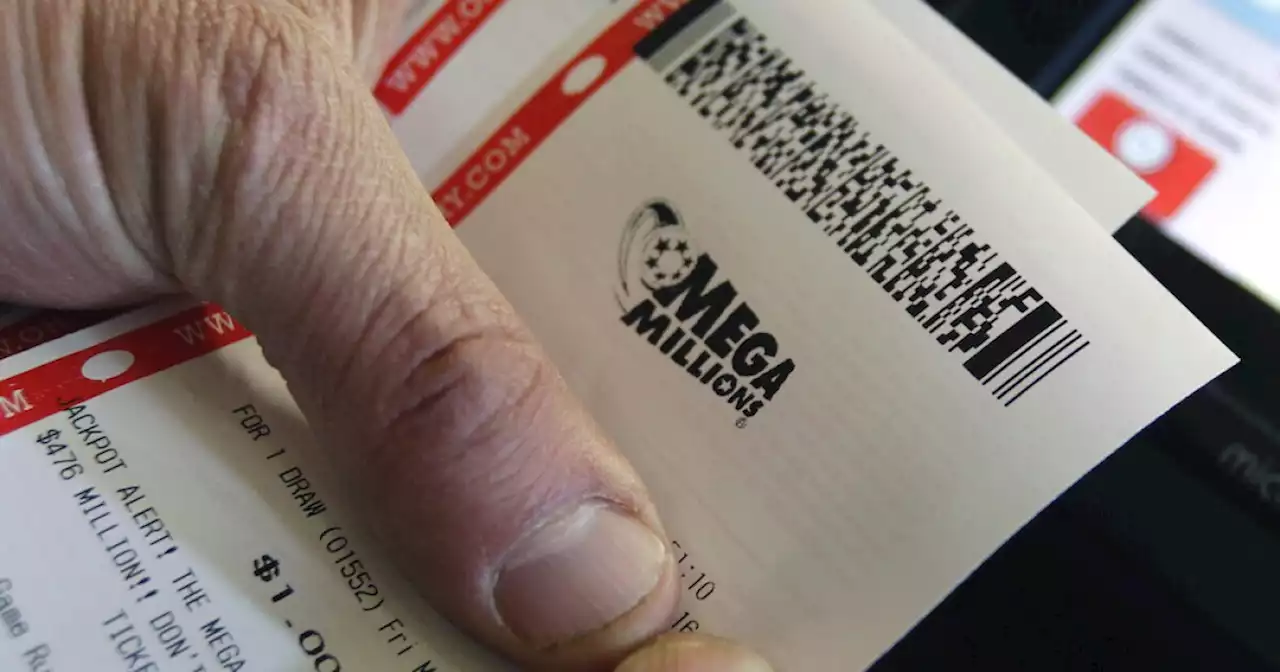 Mega Millions jackpot climbs to $1.05 billion after another drawing without a big winner