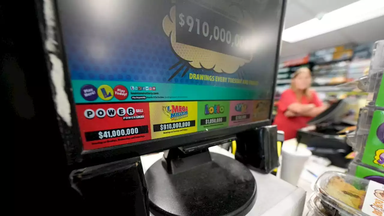 Mega Millions numbers drawing tonight: $940M jackpot up for grabs