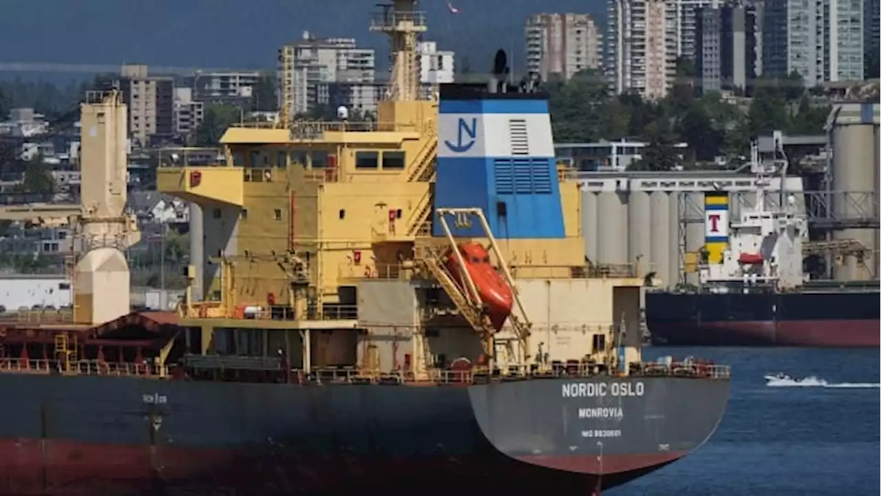 Labour minister threatens possibility of imposed agreement after B.C. port workers reject latest deal | CBC News