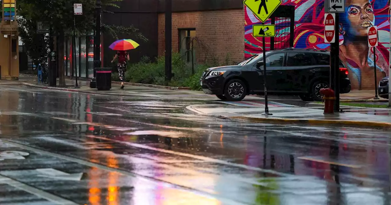 Chicago weather: Power outages follow Friday night thunderstorms