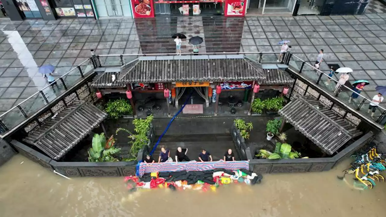 Typhoon Doksuri brings heavy rain to north China, rainfall alert issued for Beijing | CNN