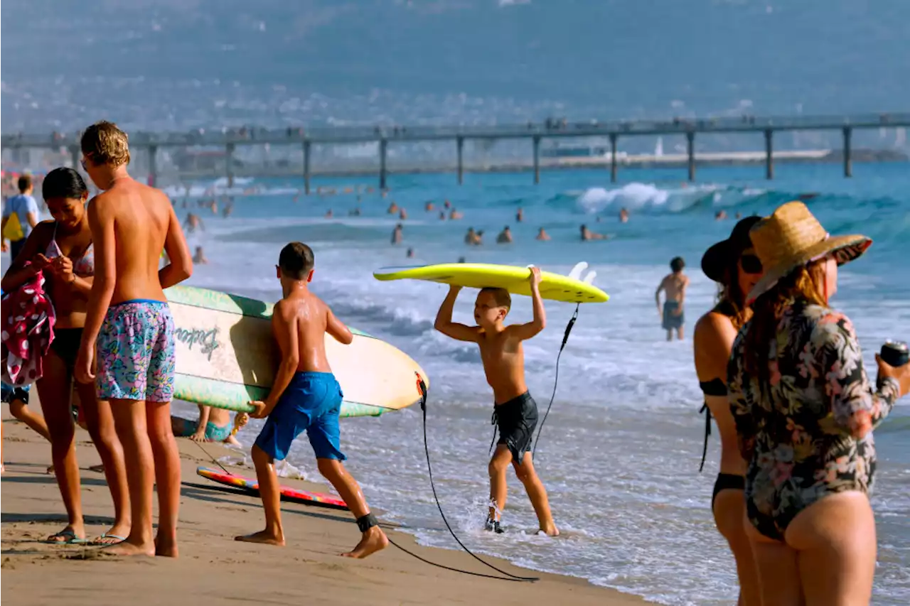 Los Angeles Public Health Dept. Issues Beach Advisory, Says No Swimming In A Dozen Locations