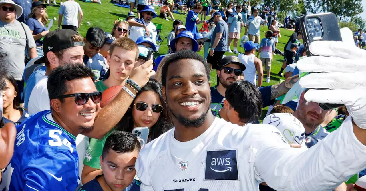 News, notes, and highlight of the day from Day 3 of Seahawks training camp