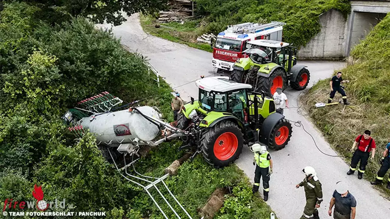 Oö: Traktor- und Jauchefass-Bergung in Katsdorf