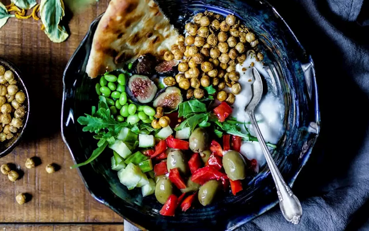 Adopting a vegan diet ‘could significantly reduce emissions’