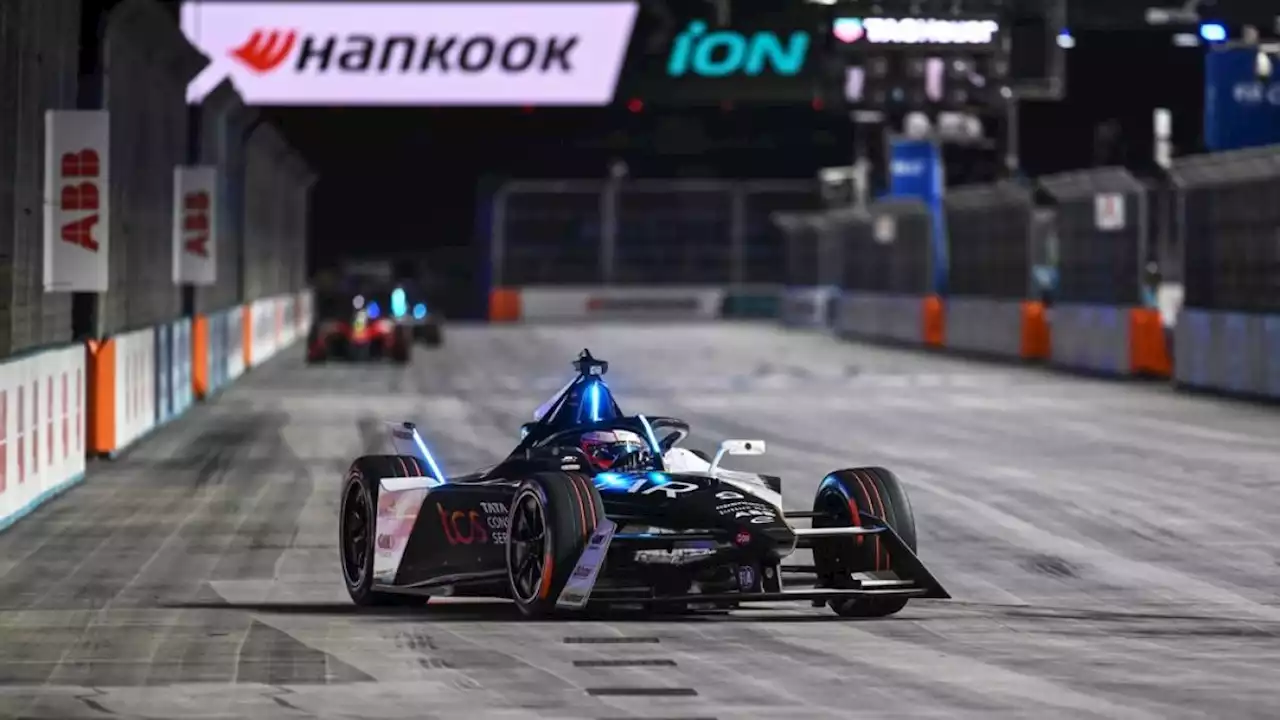 E prix Londra: Evans vince nel caos di gara 1, Dennis 2° e campione