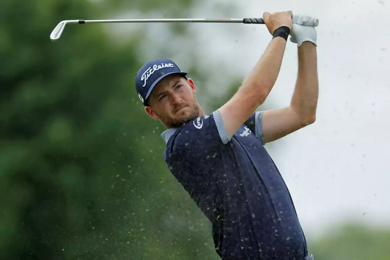 Lee Hodges leads the 3M Open, while Justin Thomas misses the cut to hurt his playoff hopes