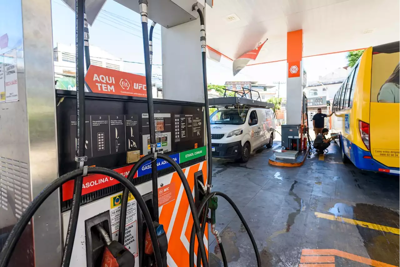 Preço da gasolina cai pela terceira semana seguida, mostra levantamento da ANP