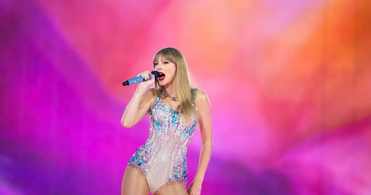 Photos: Taylor Swift dazzles packed house at Levi's Stadium with marathon show