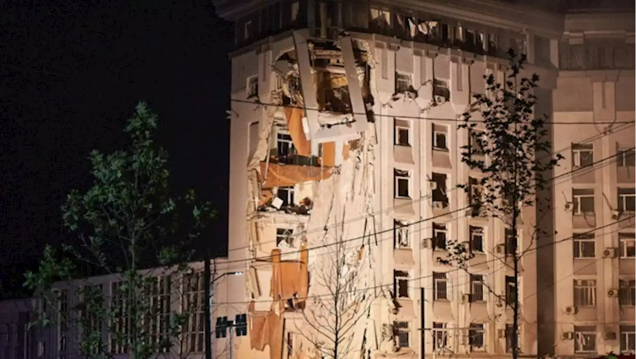 Rakete trifft Hochhaus in Ukraine: Neun Verletzte