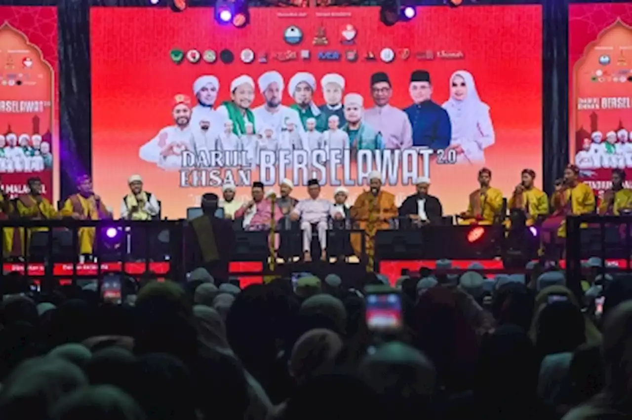 PM Anwar wants more ‘selawat’ programmes commemorating Prophet Muhammad to be held nationwide