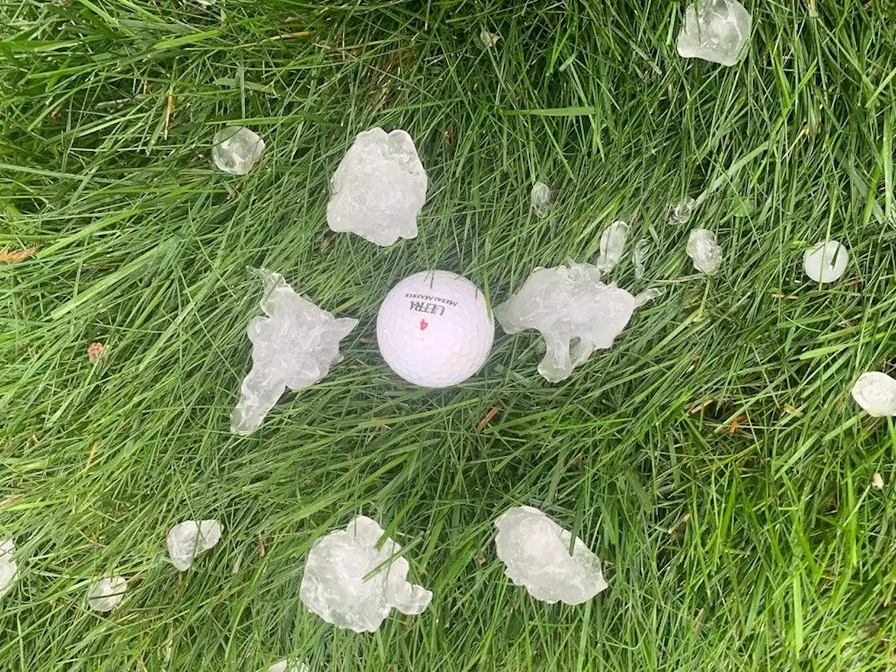 Golf ball-sized hail reported during severe afternoon storm in Ottawa