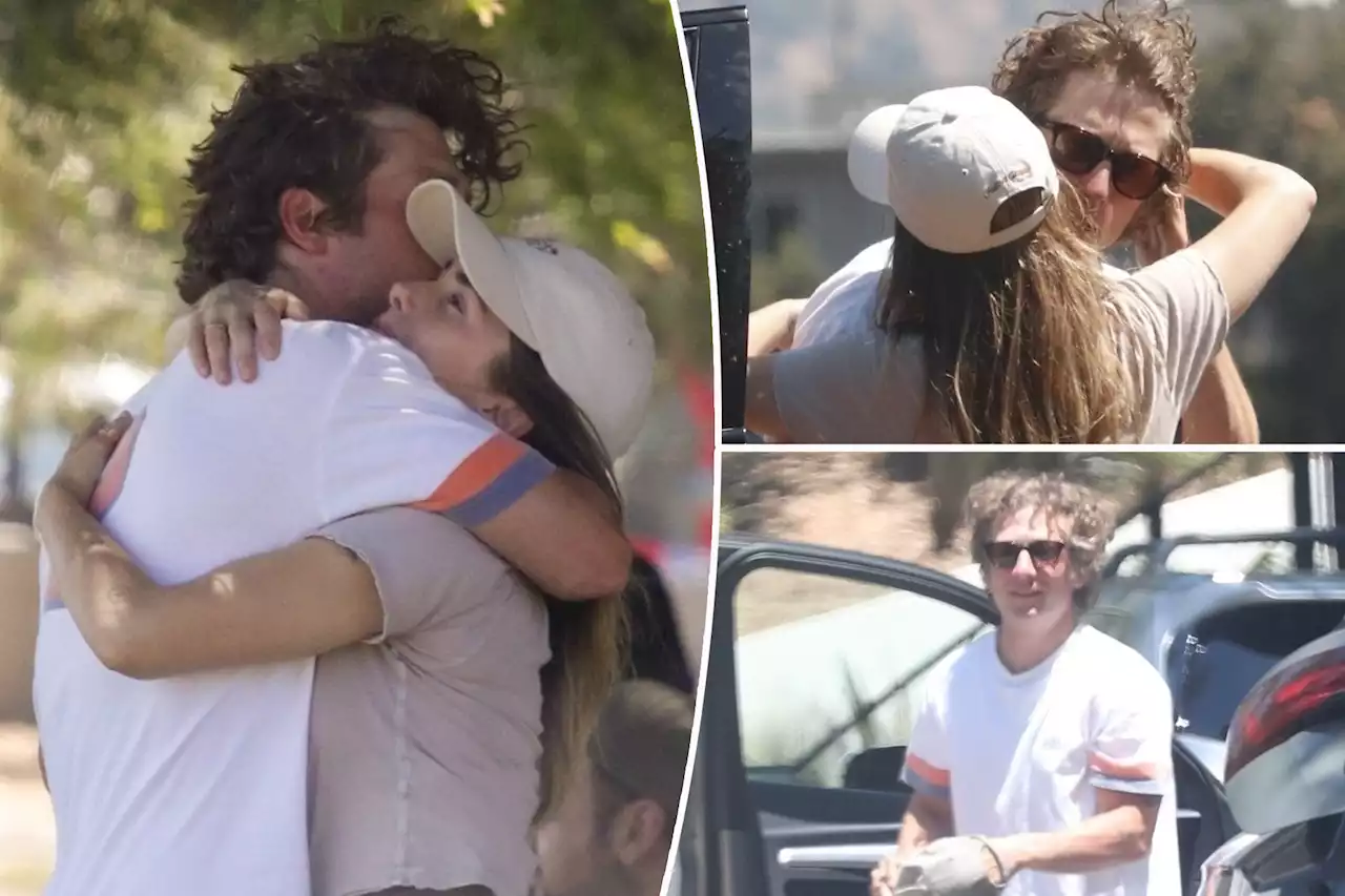 Jeremy Allen White kisses and hugs estranged wife at daughter’s soccer game amid divorce