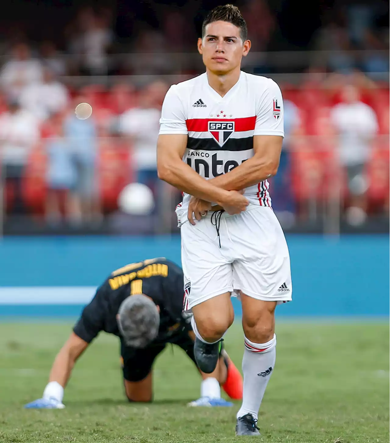 Cuánto cuesta la camiseta del Sao Paulo con el nombre de James; hay que ahorrar bastante - Pulzo