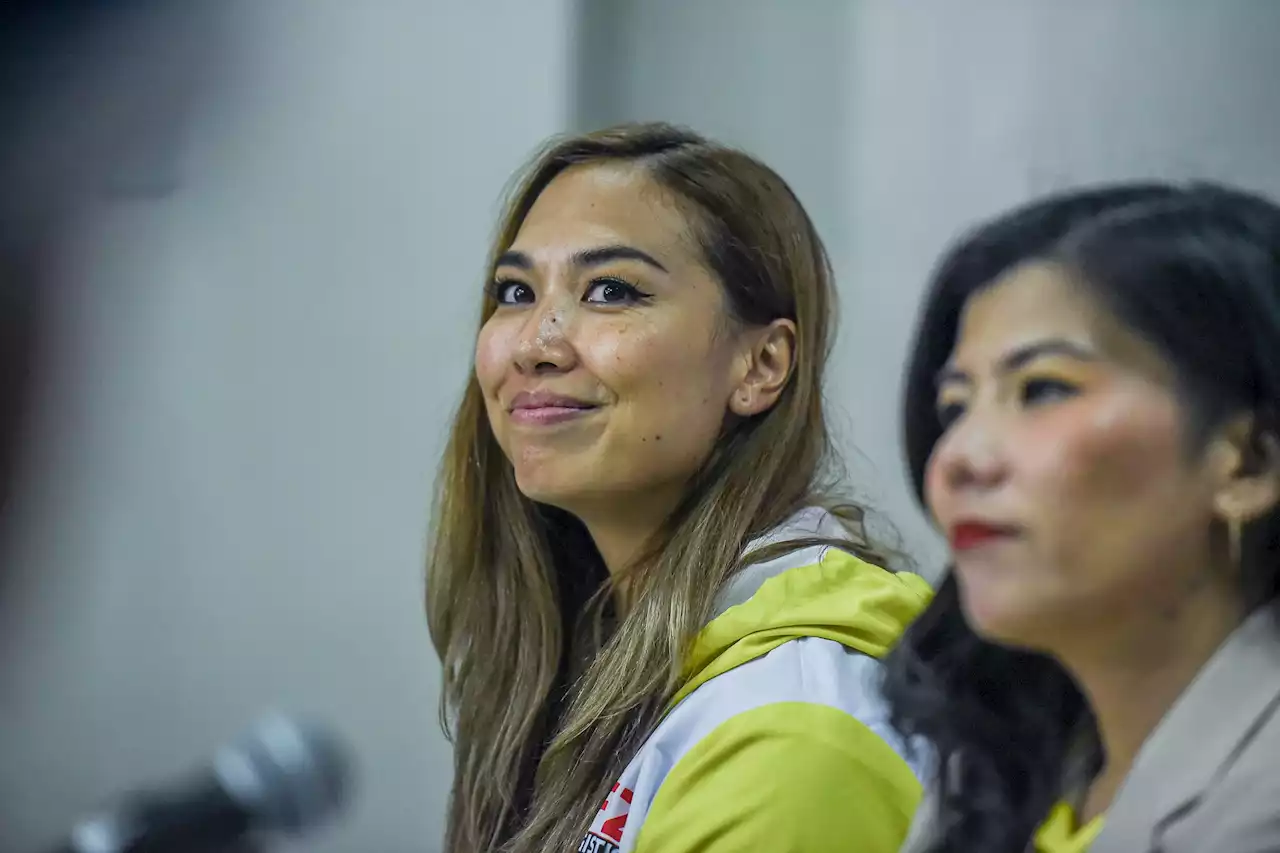 Proud F2 sends off Korea-bound Iris Tolenada to 'improve Philippine volleyball'