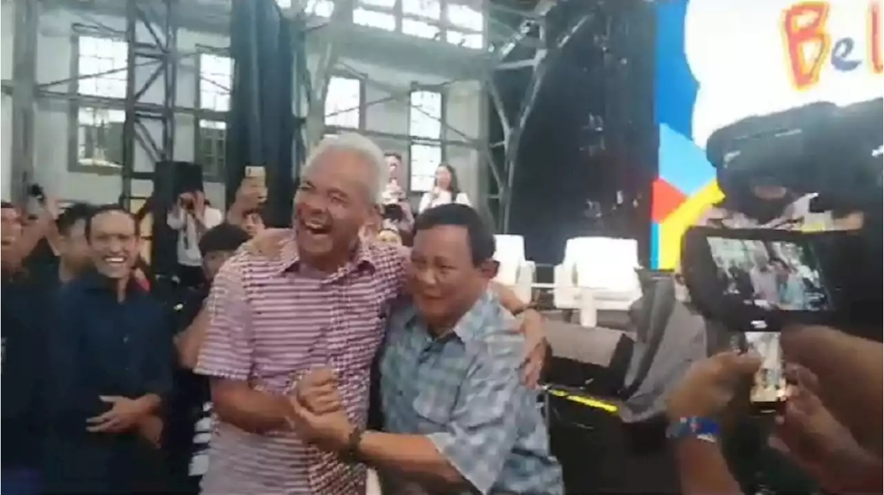 Beda Gaya Baju Kotak-kotak Ganjar Dan Prabowo Saat Kembali Bersua - Suara.com