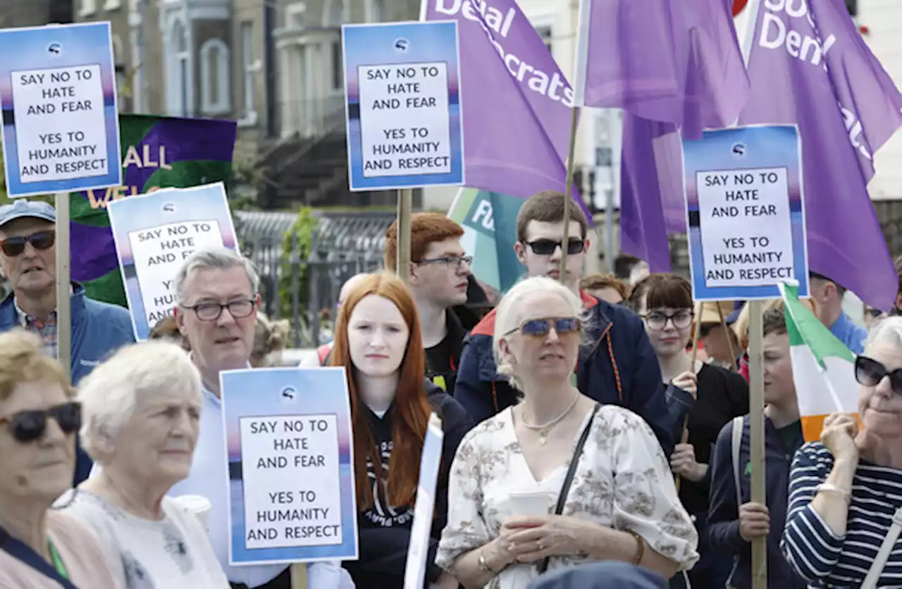 Hundreds attend rally in Dún Laoghaire in support of asylum seekers