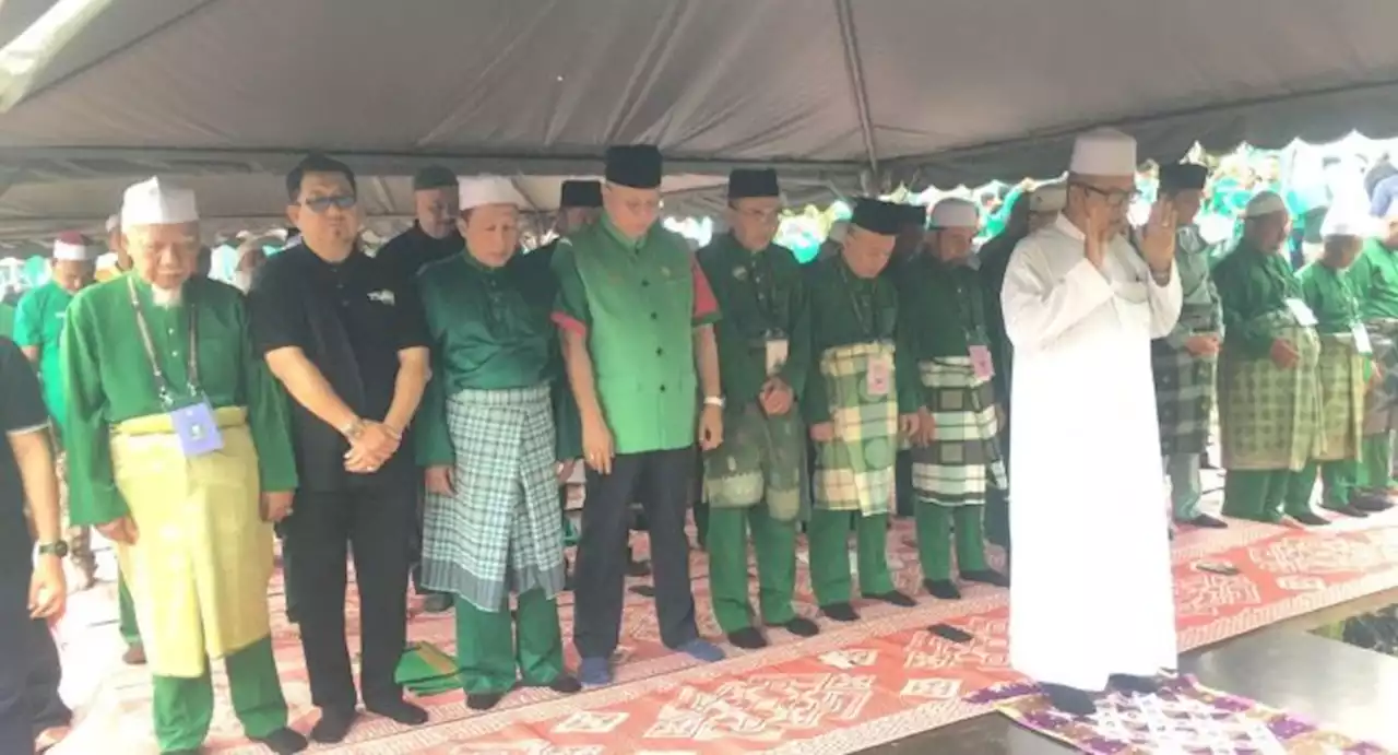 PRN: Annuar Musa solat hajat, iringi calon Pas di DUN Kadok, Melor, Kok Lanas