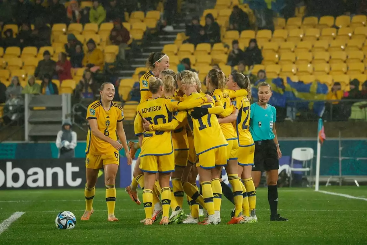 Zweden met grote overmacht naar achtste finale, mogelijk tegen Oranje Leeuwinnen