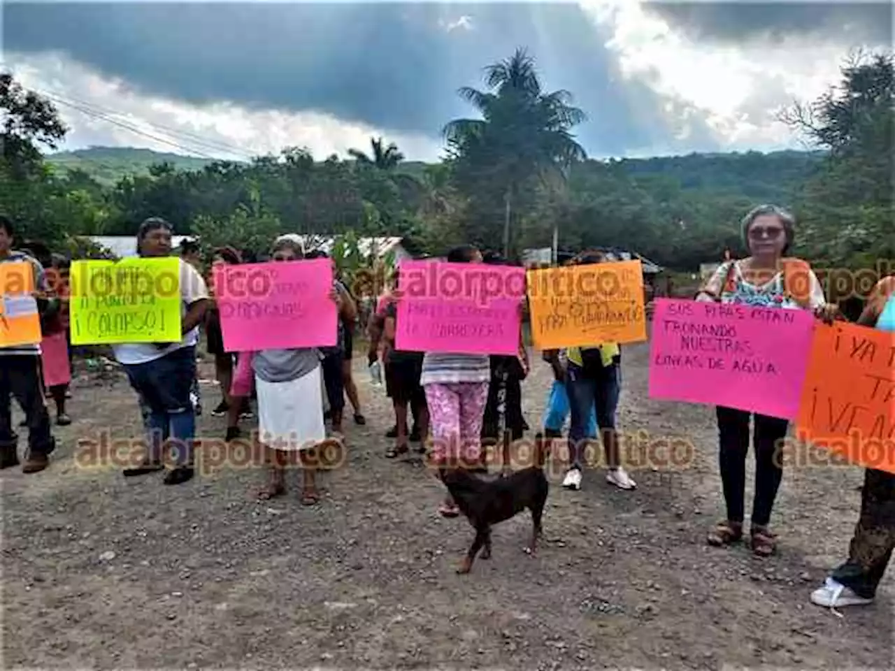 En norte de Veracruz, cerraron paso a pozos petroleros para exigir obras