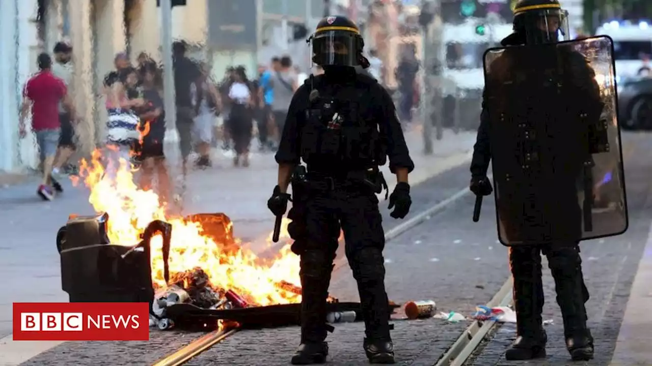 Protestos na França: as falsas imagens de violência que se espalham nas redes - BBC News Brasil