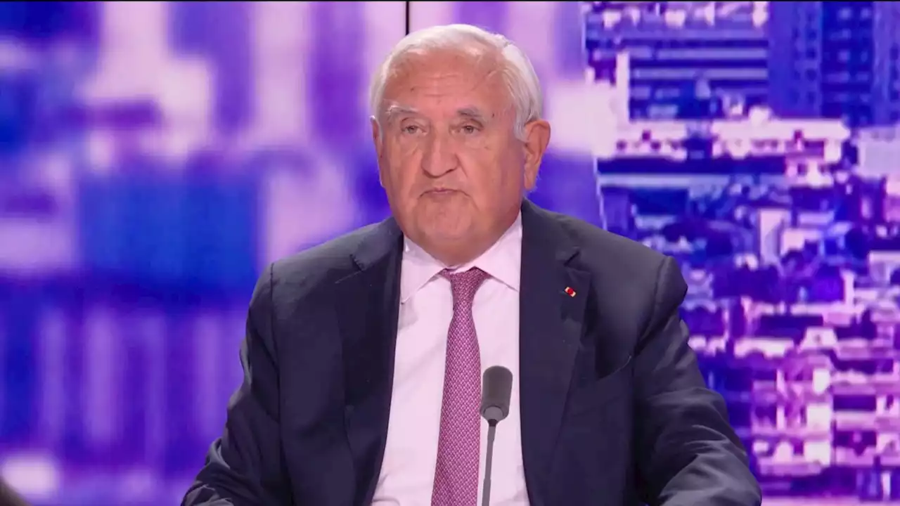 Émeutes: Jean-Pierre Raffarin estime que 'la République manque aujourd'hui d'autorité'