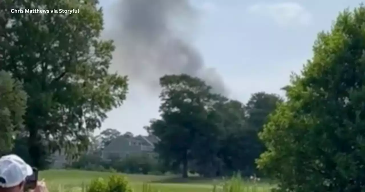 Small plane crashes near South Carolina golf course, leaving at least 1 dead