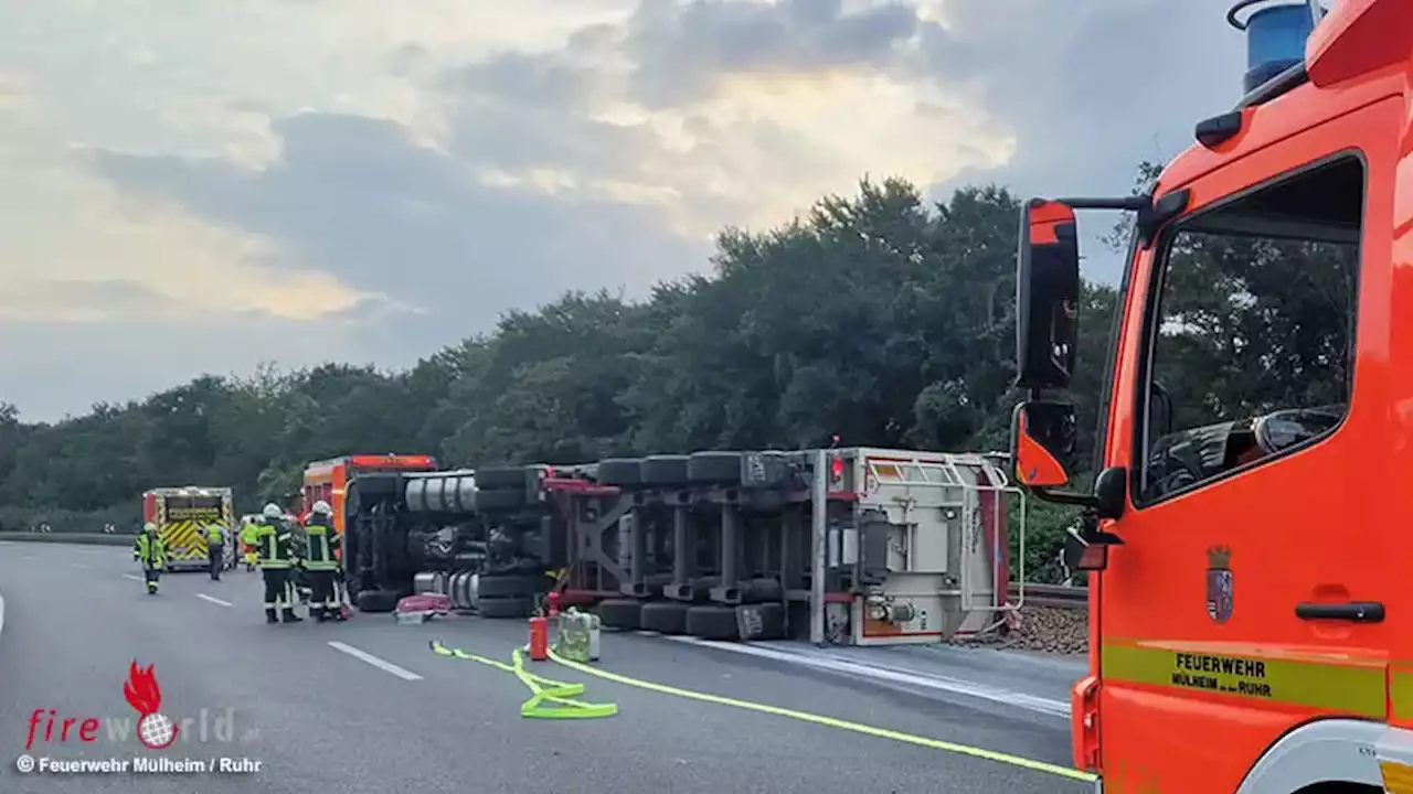 D: Lkw mit 25 t Kartoffeln stürzt in Mülheim / Ruhr auf die Seite → BAB 40 für mehrere Stunden gesperrt