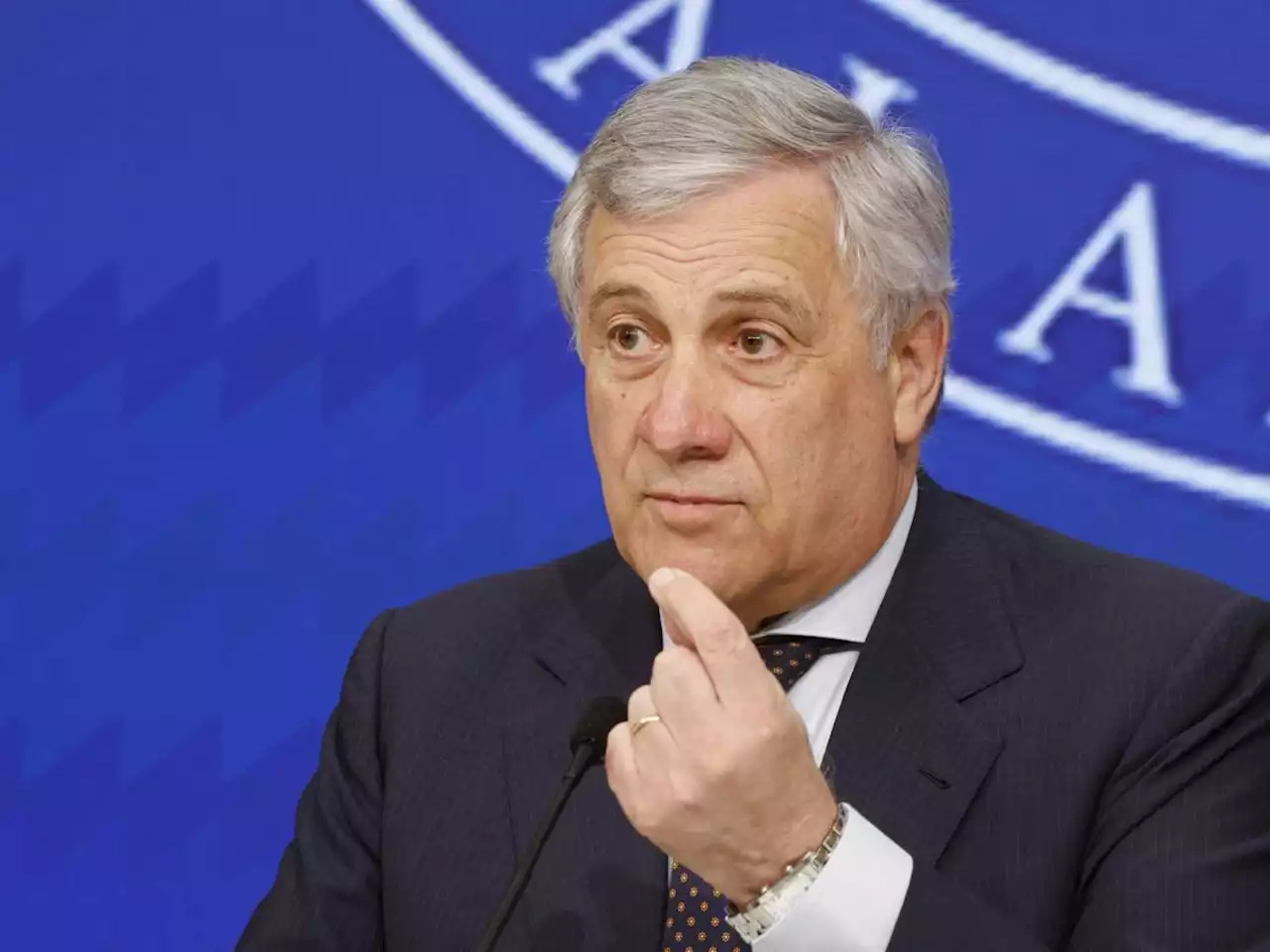 'No a Le Pen e Afd', 'Preferisce Pd?'. Botta e risposta tra Tajani e Salvini sulle Europee