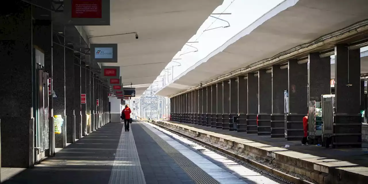 Il nuovo collegamento in treno tra Bari e Napoli sarà più lento di prima - Il Post