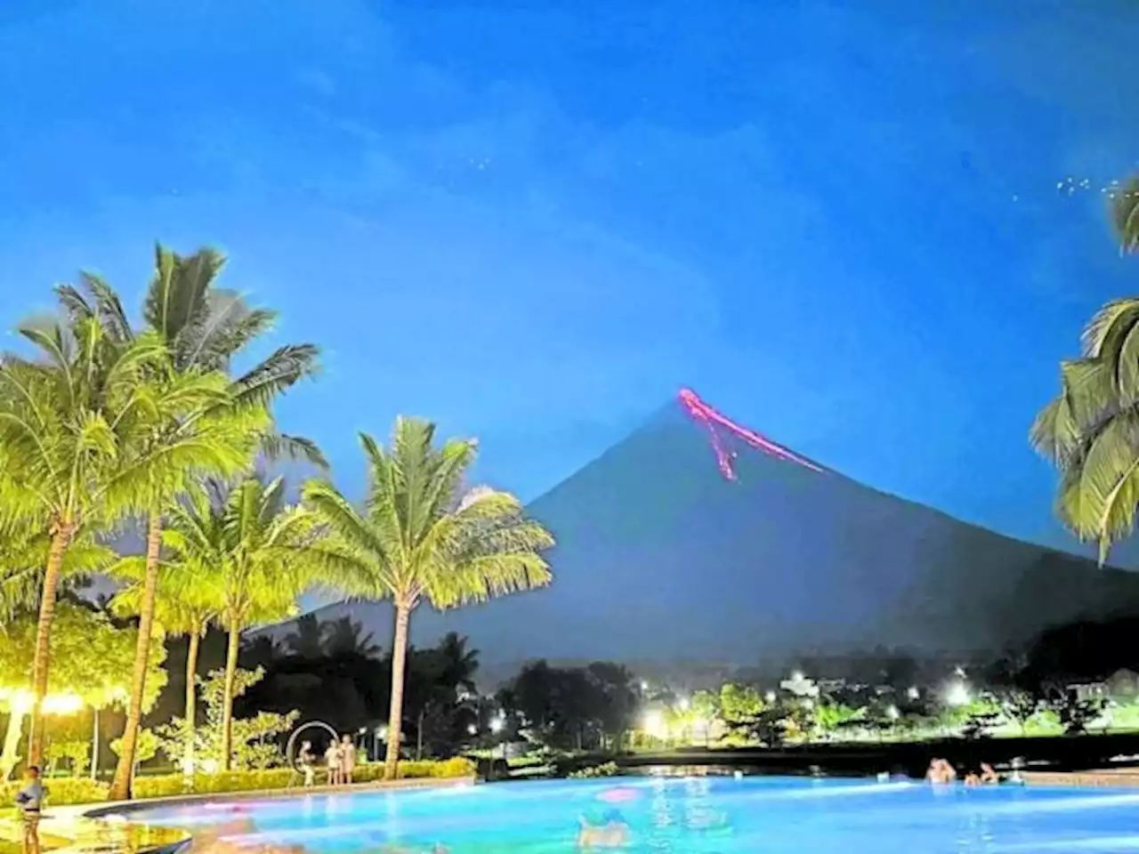 Heavy rain can trigger Mayon lahar flow – Phivolcs