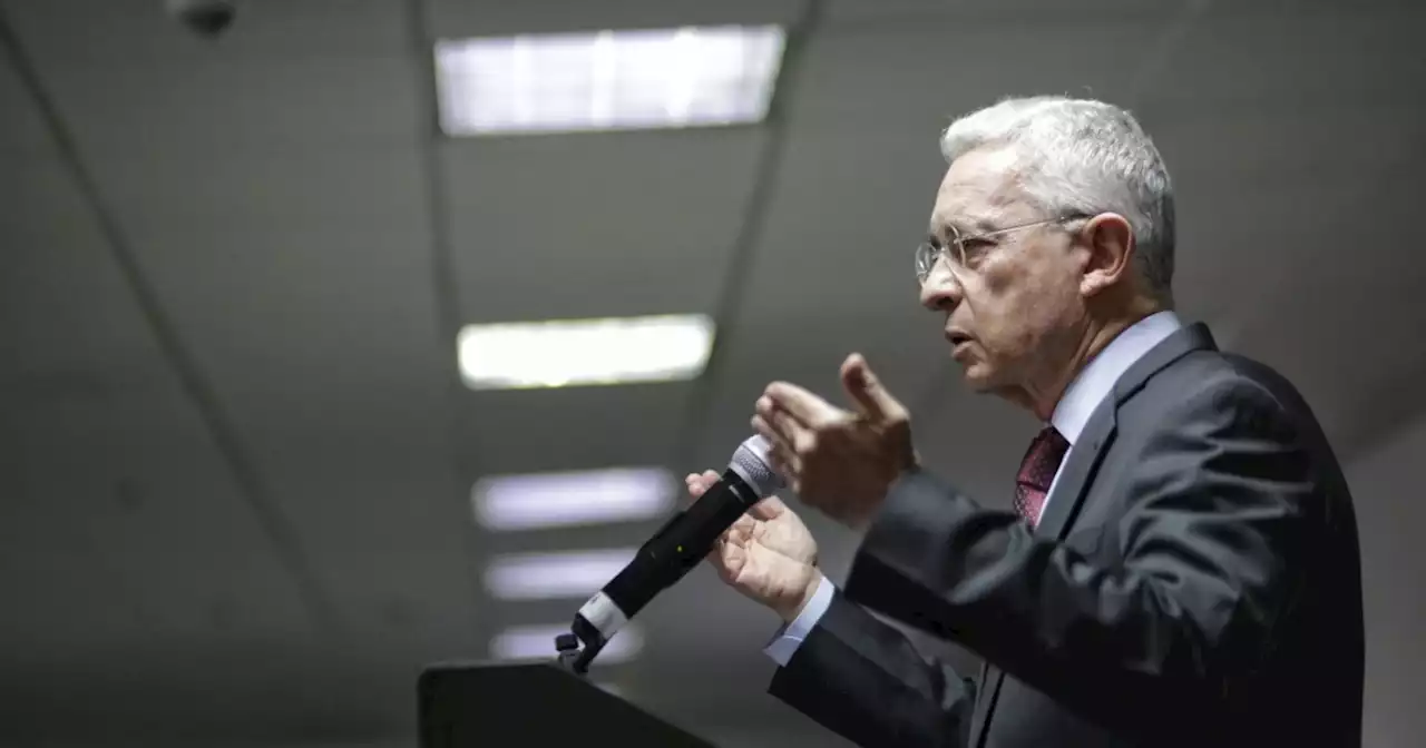 Álvaro Uribe reacciona a los audios que vinculan a Óscar Iván Zuluaga con Odebrecht