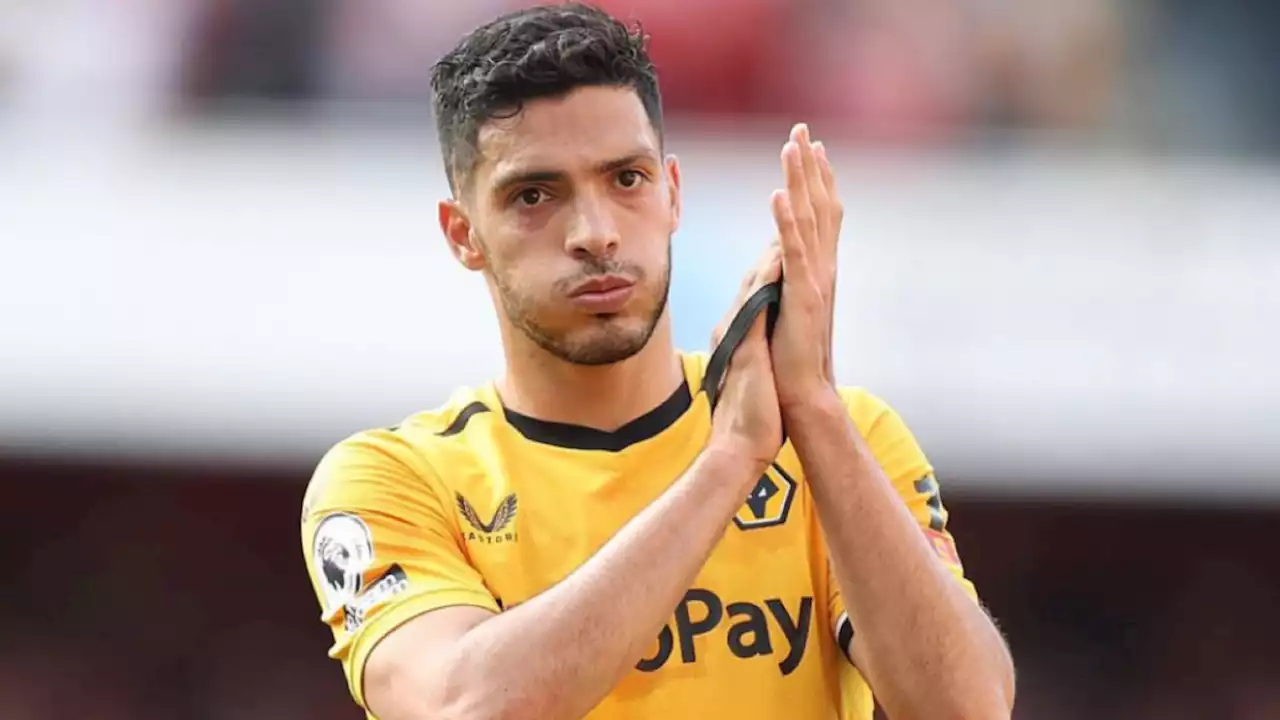 Premier League: Raúl Jiménez regresa a entrenar con el Wolverhampton, pero su futuro en Europa es una duda