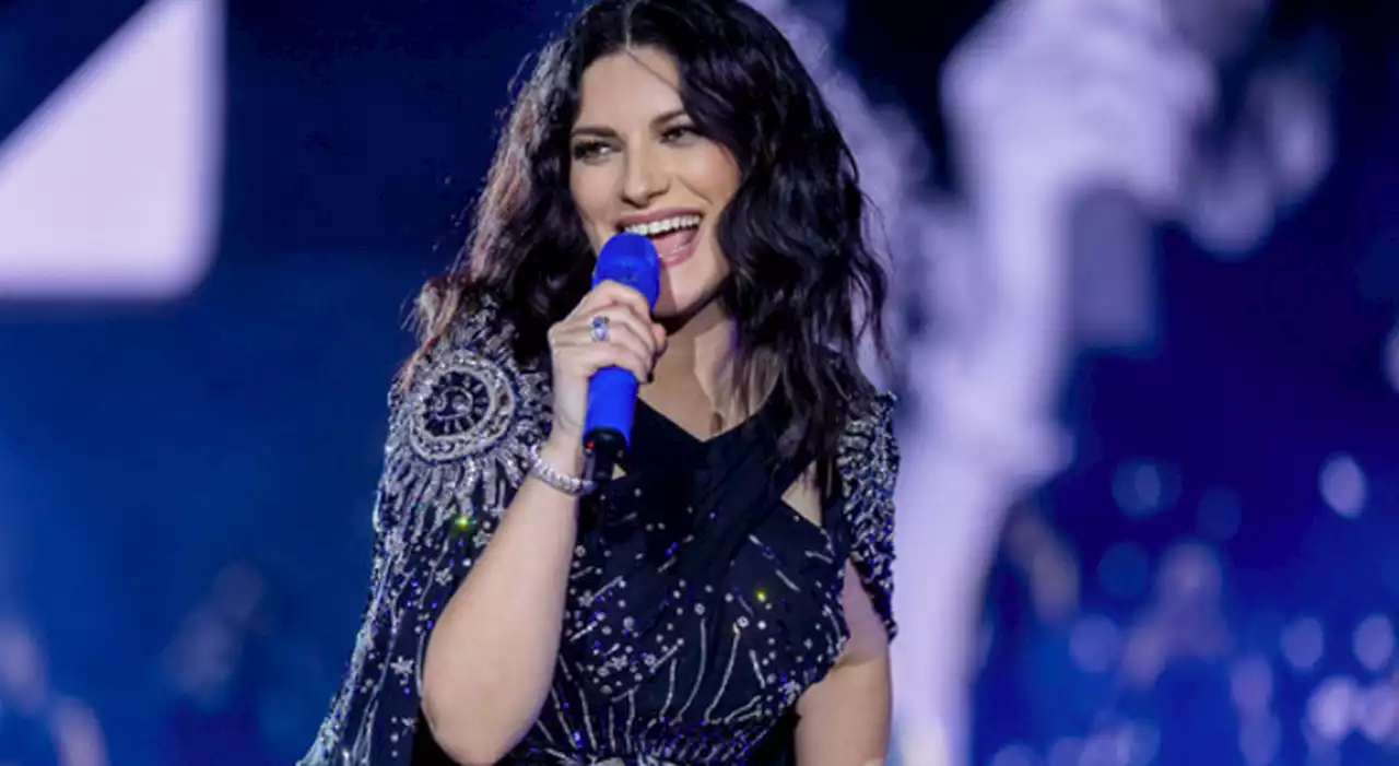 Laura Pausini, polemiche per i concerti a Venezia: «Intonaci caduti per il volume troppo alto»