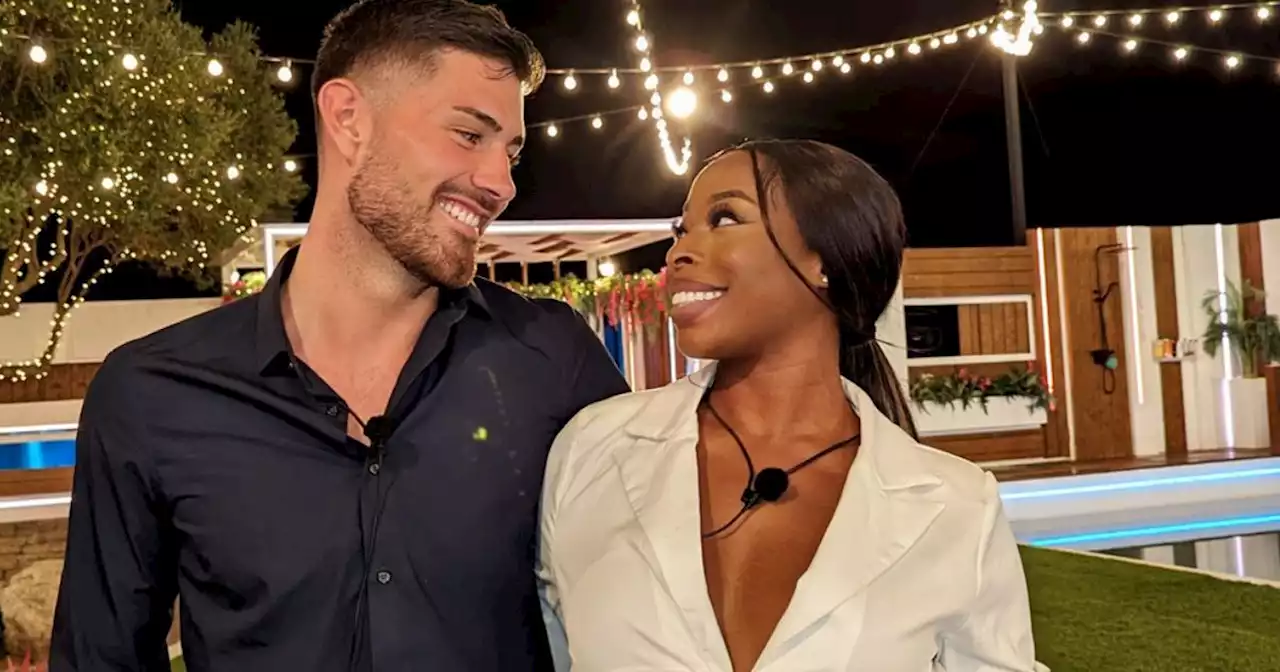 Love Island fans 'beg' Catherine to stick with Scott as she gets to know Elom