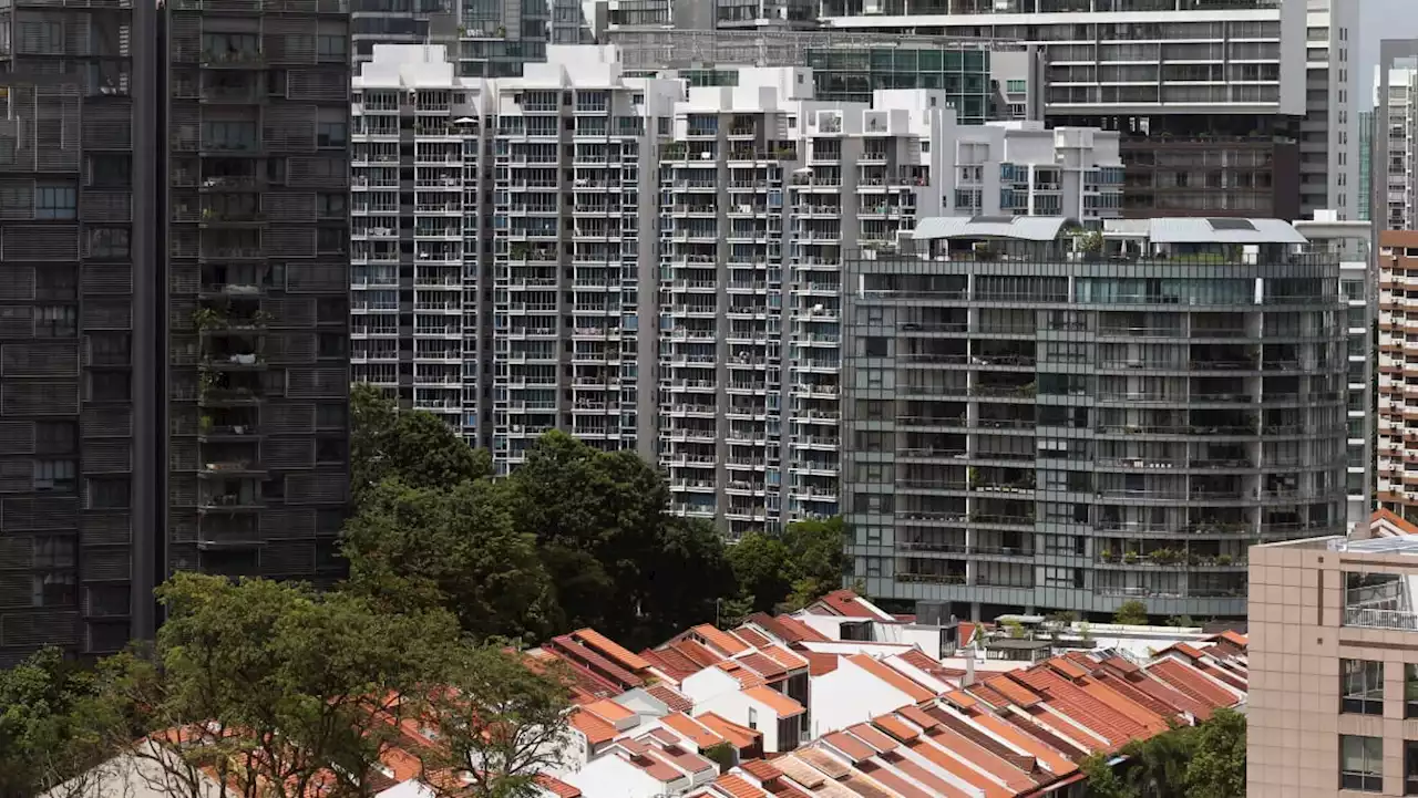 Singapore private home prices fall for first time in 3 years: URA flash estimates