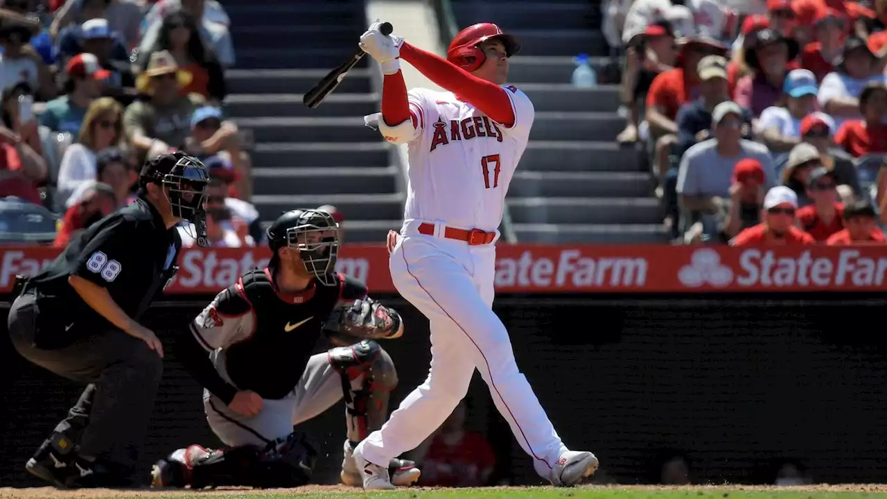 Shohei Ohtani, Mike Trout go deep to lead Angels past D-backs