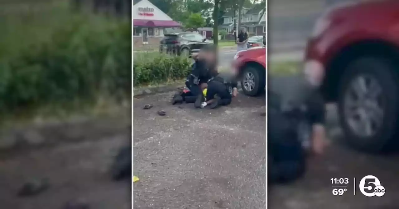 Akron Police investigating arrest caught on video that appears to show officer striking man in face