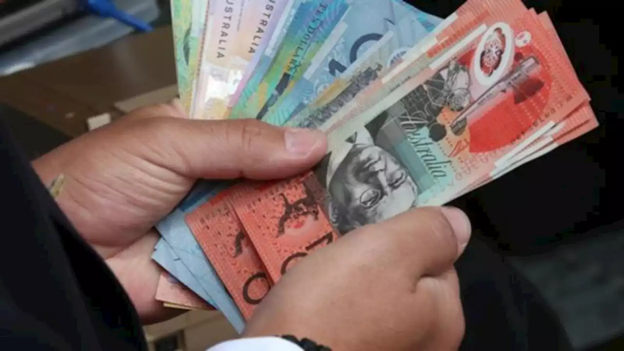 Group of Aussies to receive cash boost as cost of living rises