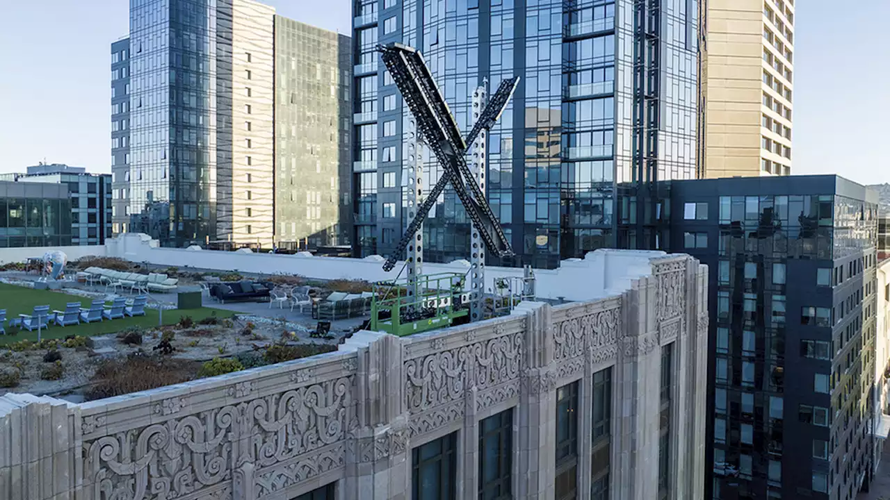 'X' logo installed atop Twitter building, spurring San Francisco to investigate permit violation