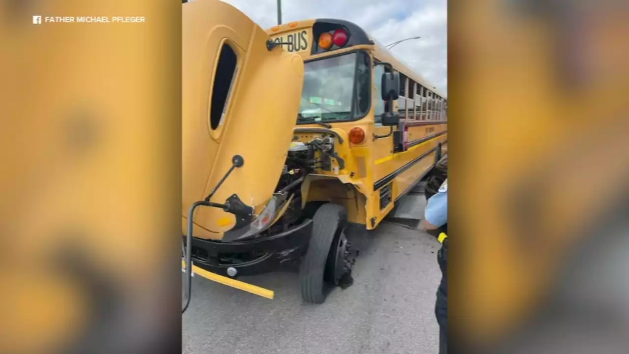 St. Sabina children's choir bus struck by stolen car, Chicago police confirm