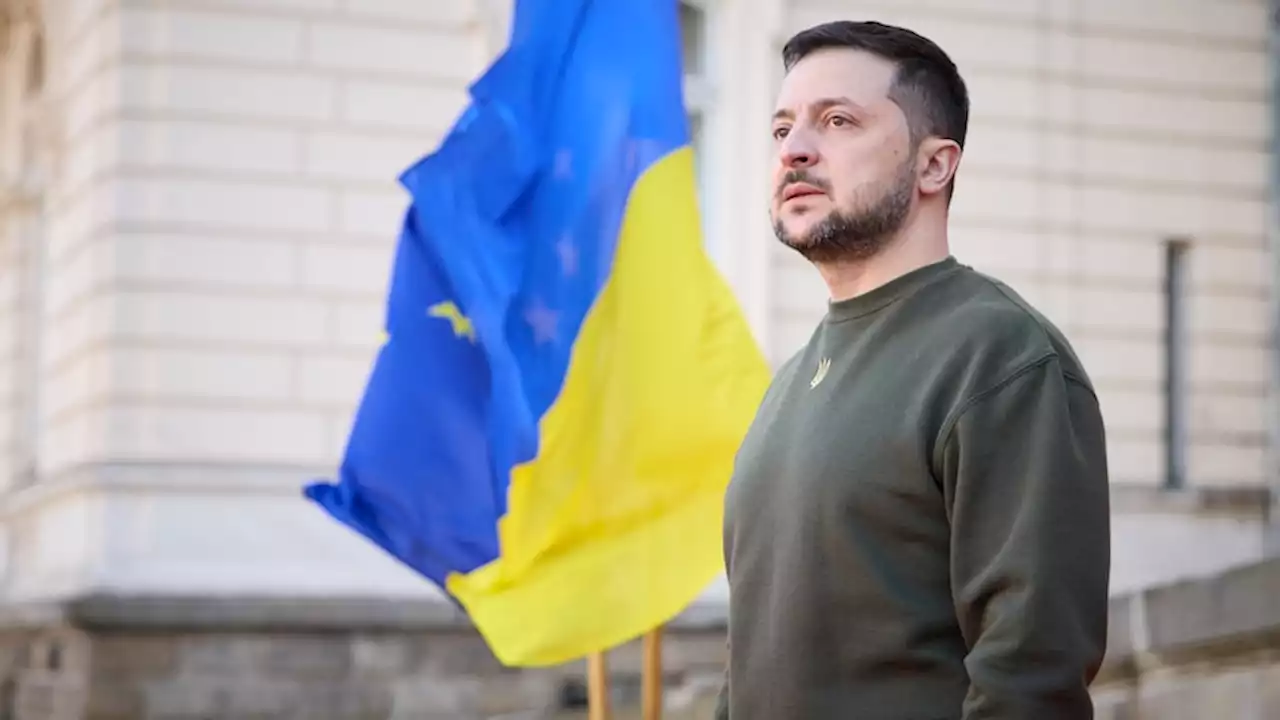 What makes Zelenskyy an 'exceptional' leader, according to four experts who've seen him up close and personal