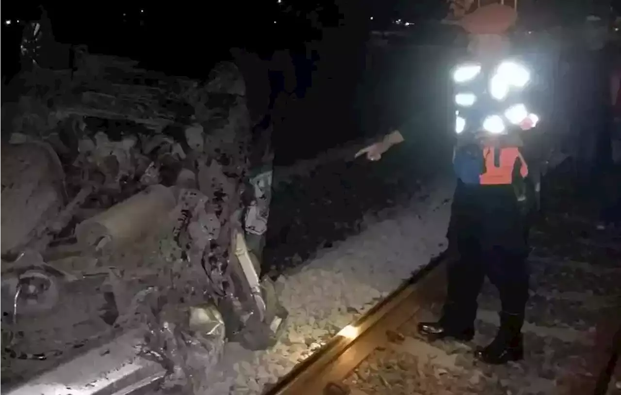 Tewaskan 6 Orang, Ini Kronologi Kereta Tabrak Luxio di Jombang