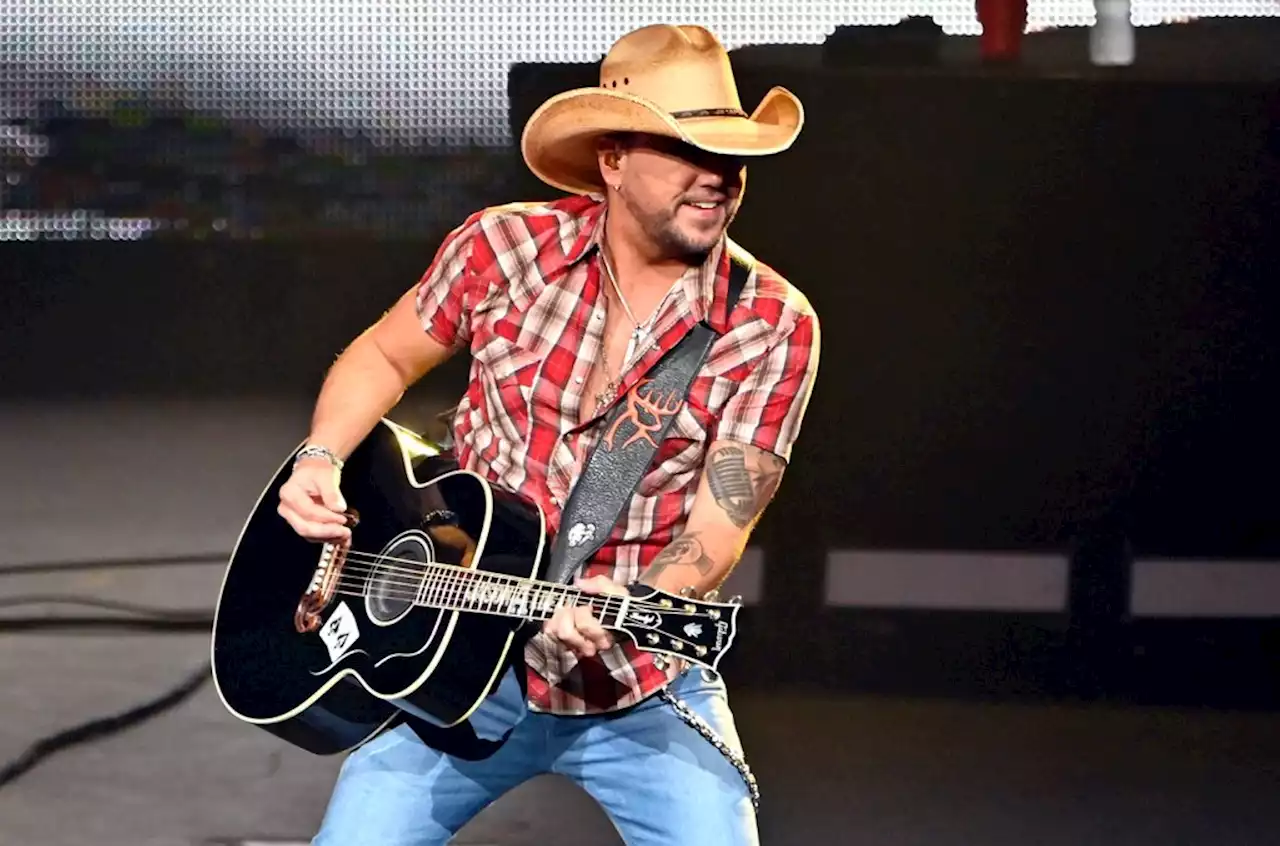 Jason Aldean Relates ‘Try That in a Small Town’ to Boston Marathon Bombing at MA Concert