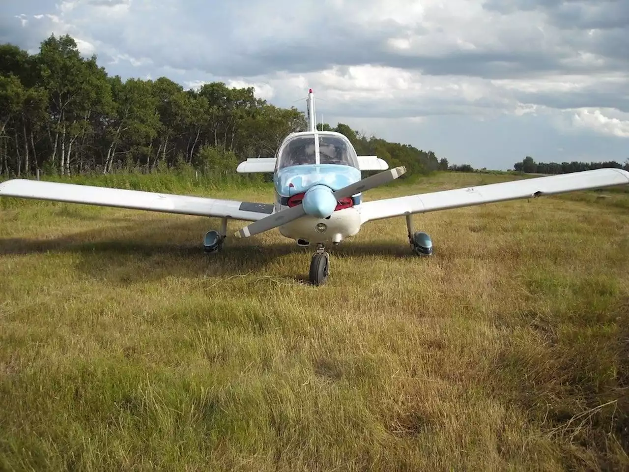 Six die in plane crash near Kananaskis Village