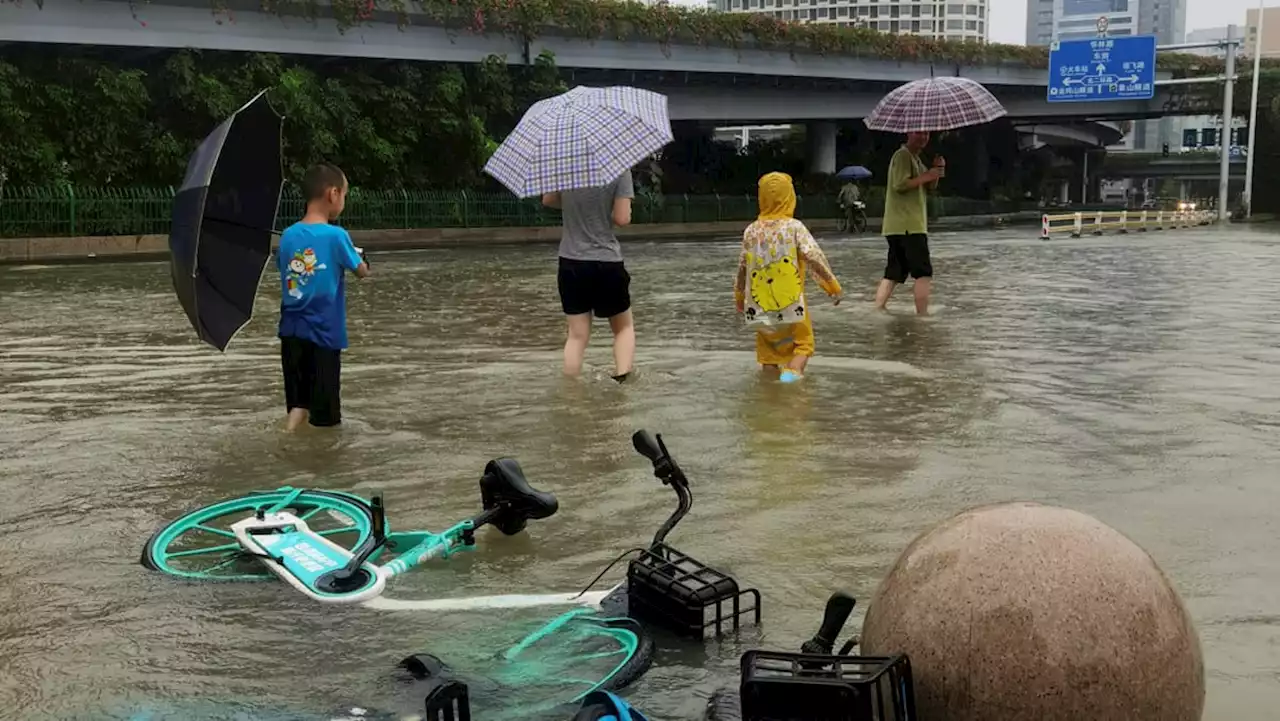 Typhoon Doksuri: China issues red alert for torrential rain in Beijing