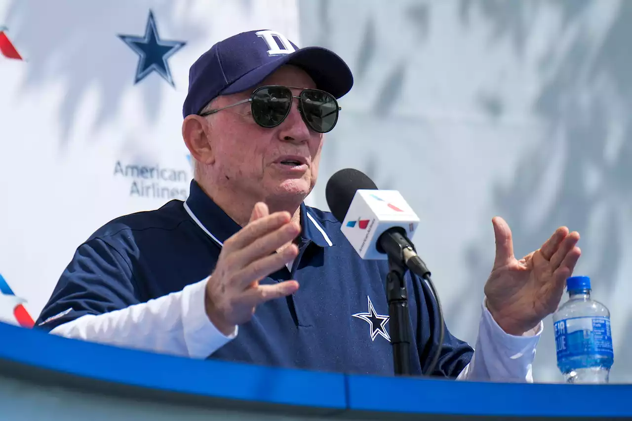 Cowboys’ Jerry Jones cites paying Micah Parsons as reason not to give Zack Martin raise