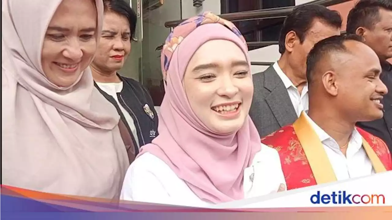 Kena Tegur Virgoun Pakai Mobil Milik Anak, Inara Rusli Lakukan Hal Ini