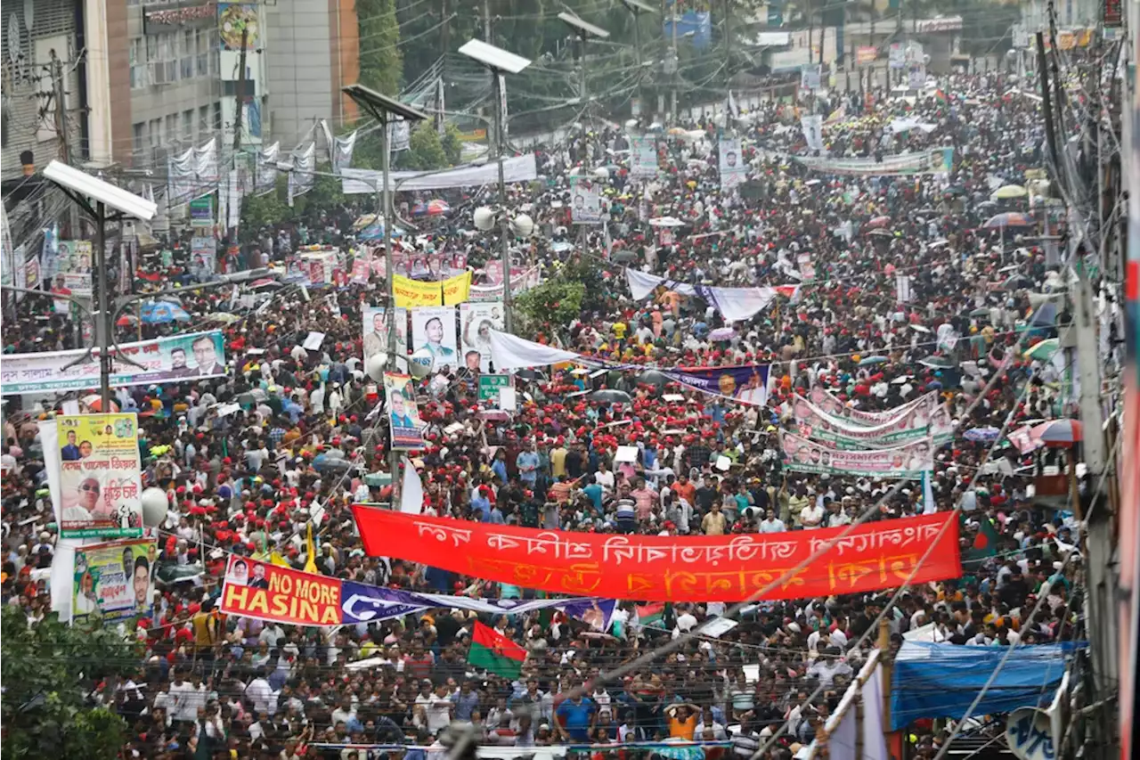 Berpuluh cedera, ditahan dalam protes di Bangladesh