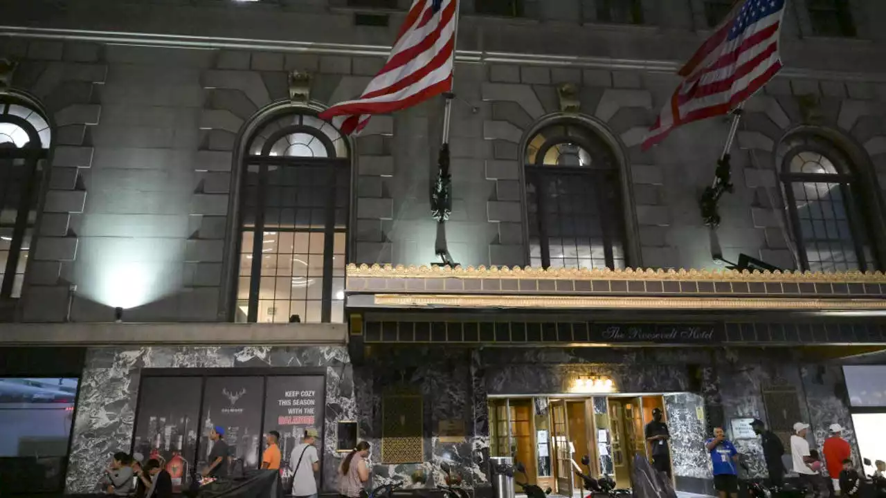 Roosevelt Hotel reaches full capacity as asylum seekers line up outside in Midtown